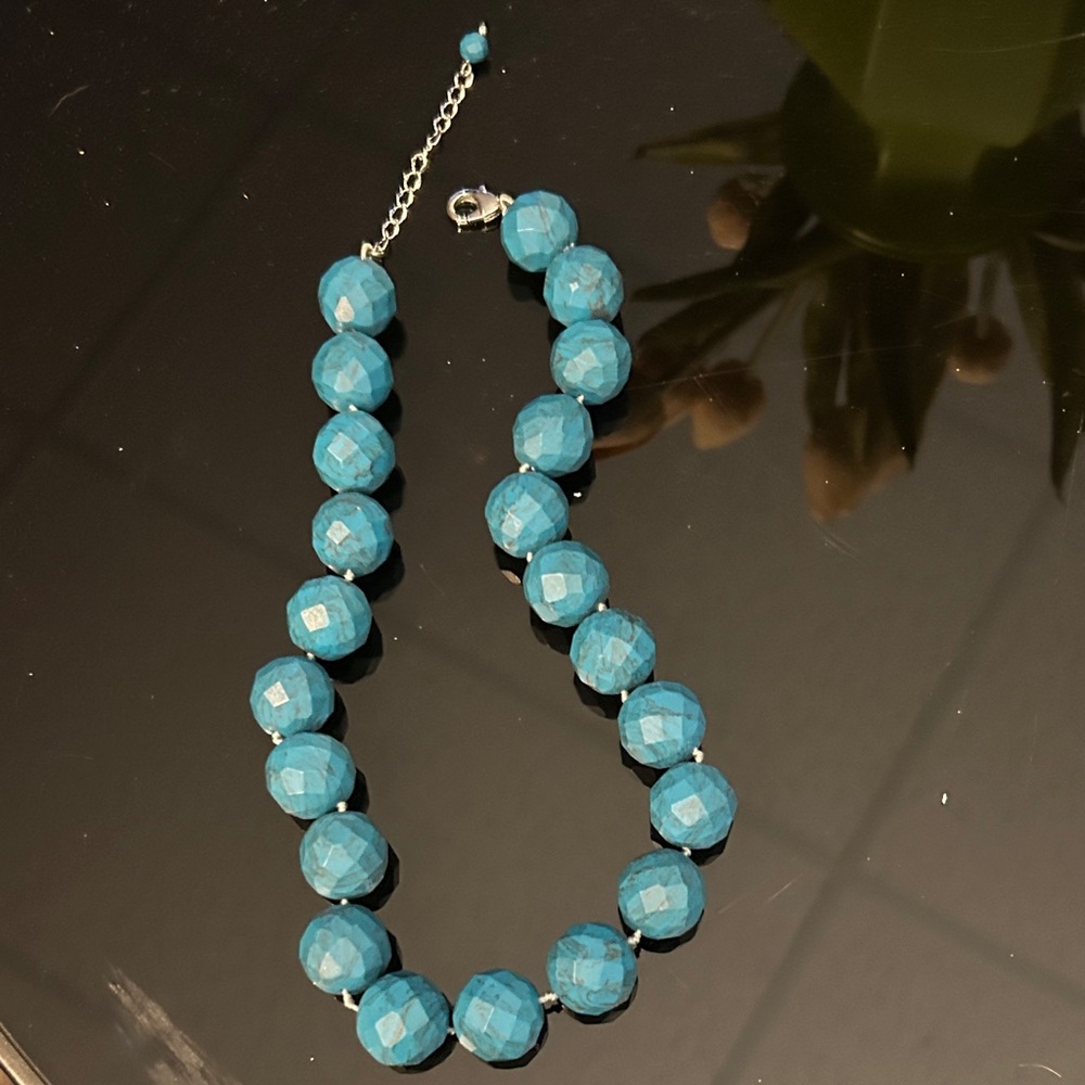 Elegant Blue Beaded Necklace
